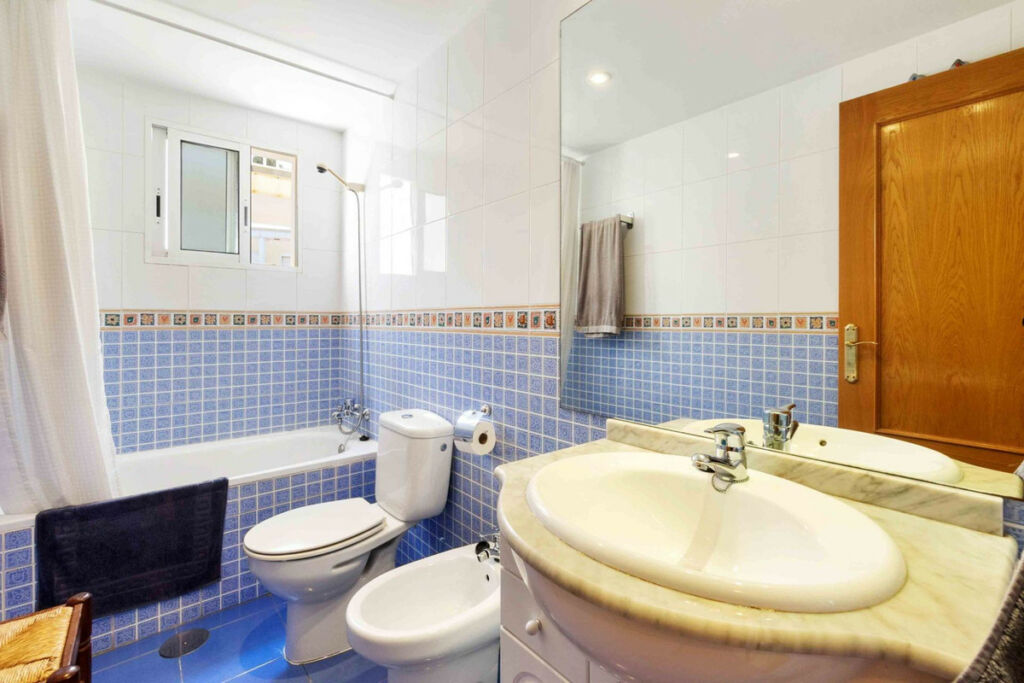 Middle Floor Apartment Campoamor Alicante - Bild 12