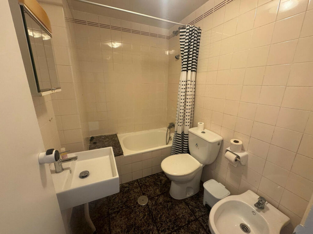 Middle Floor Apartment Torrevieja Alicante - Bild 12