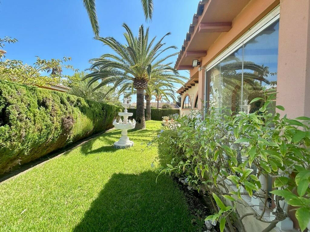 Detached Villa Cabo Roig Alicante - zdjęcie 12