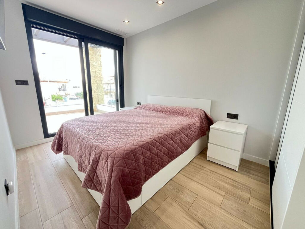 Detached Villa Punta Prima Alicante - zdjęcie 12