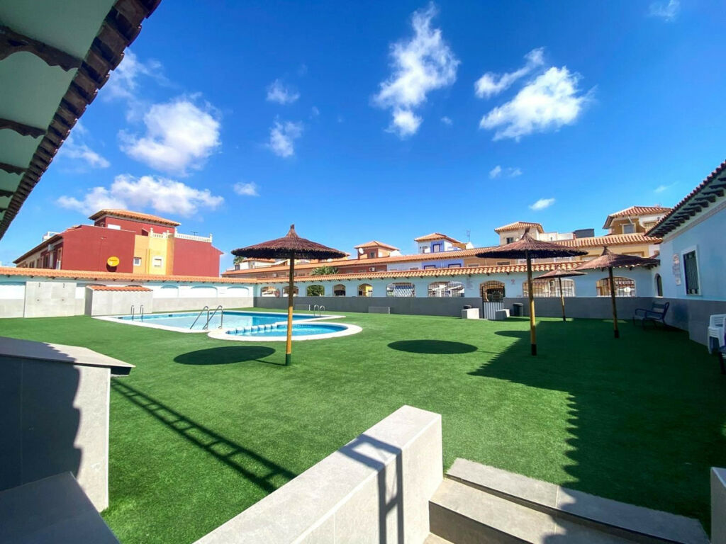 Townhouse La Siesta Alicante - Bild 12
