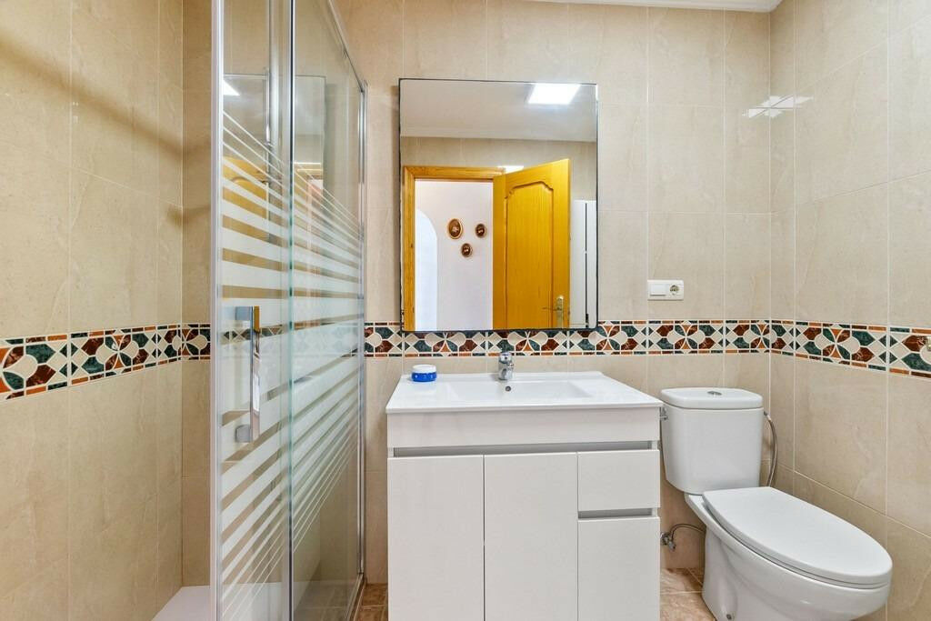 Middle Floor Apartment Campoamor Alicante - Bild 12