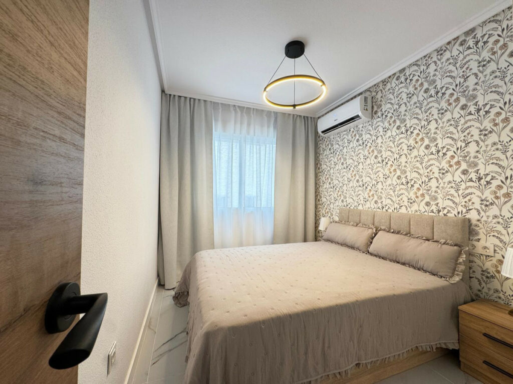 Middle Floor Apartment Torrevieja Alicante - Bild 13