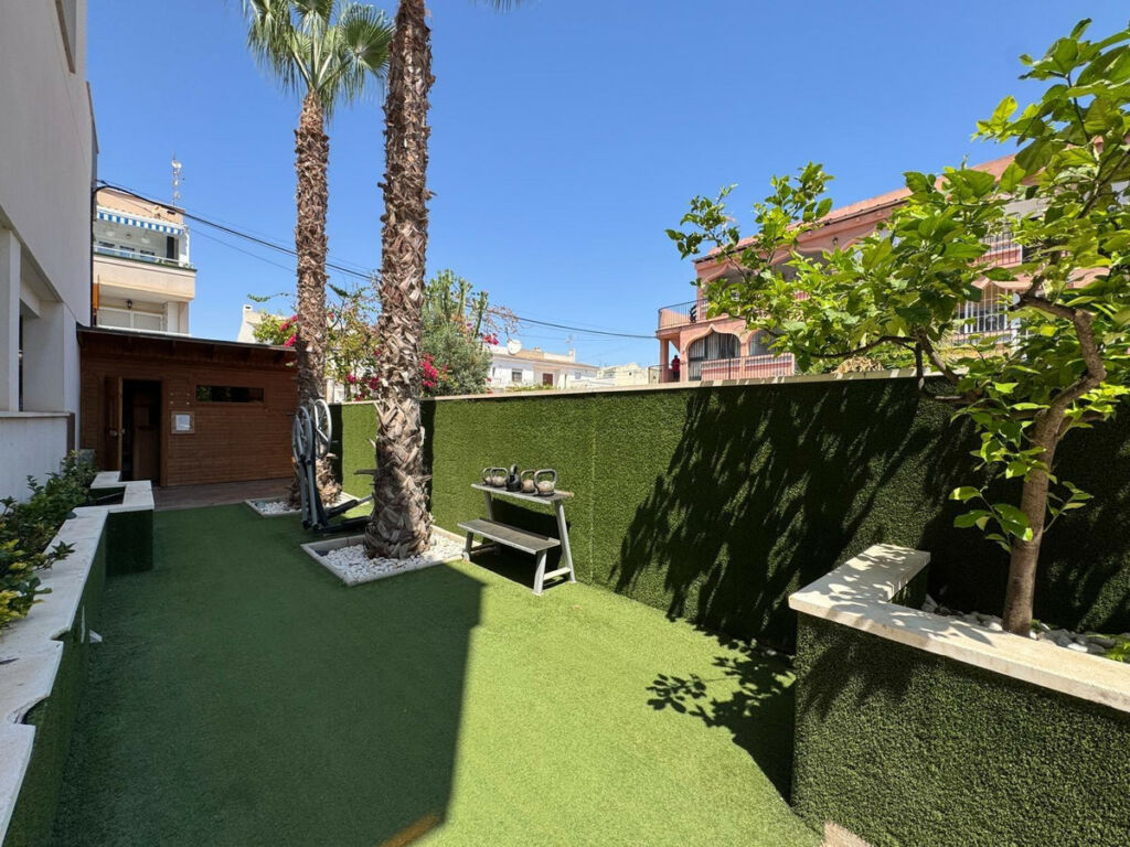 Middle Floor Apartment Torrevieja Alicante - Bild 13