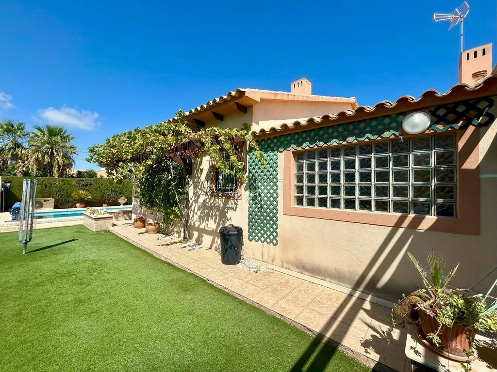 Detached Villa Cabo Roig Alicante - zdjęcie 13