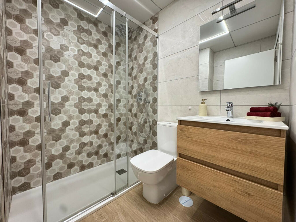 Middle Floor Apartment Torrevieja Alicante - Bild 13