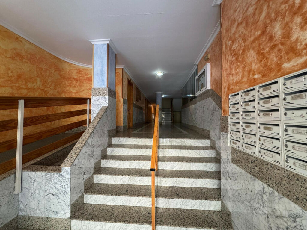 Middle Floor Apartment Torrevieja Alicante - zdjęcie 13