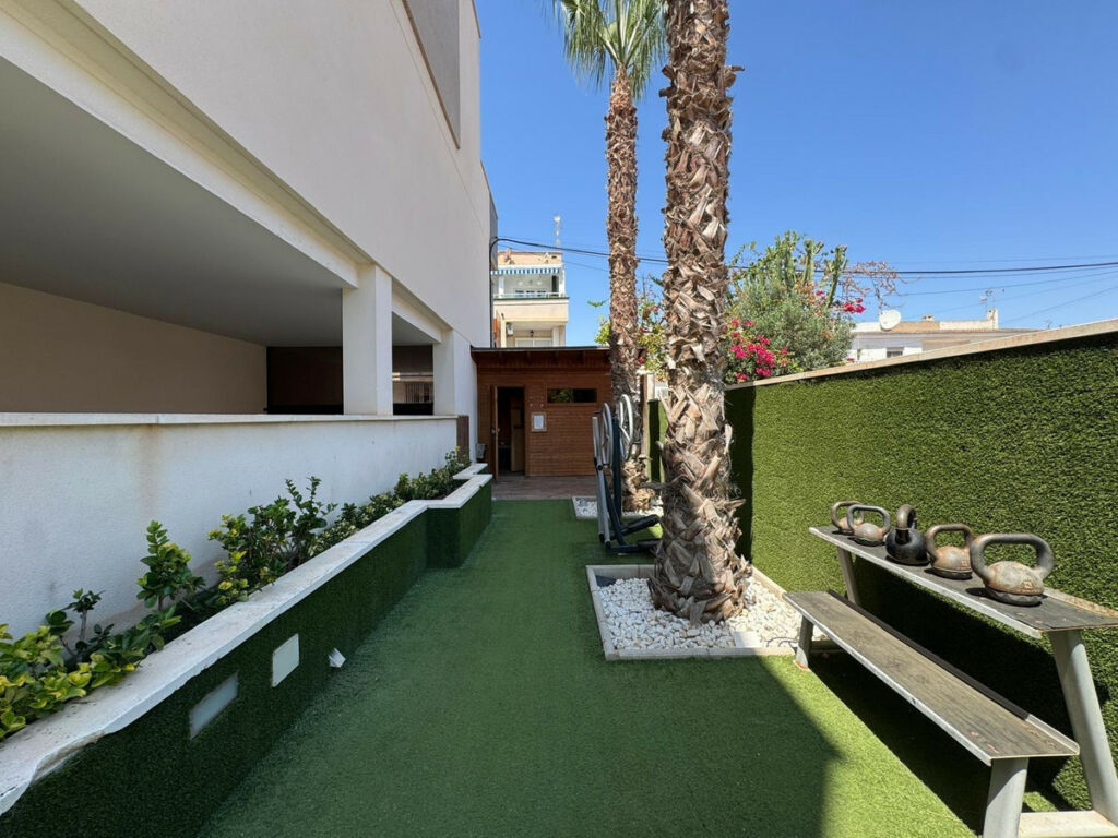 Middle Floor Apartment Torrevieja Alicante - Bild 14