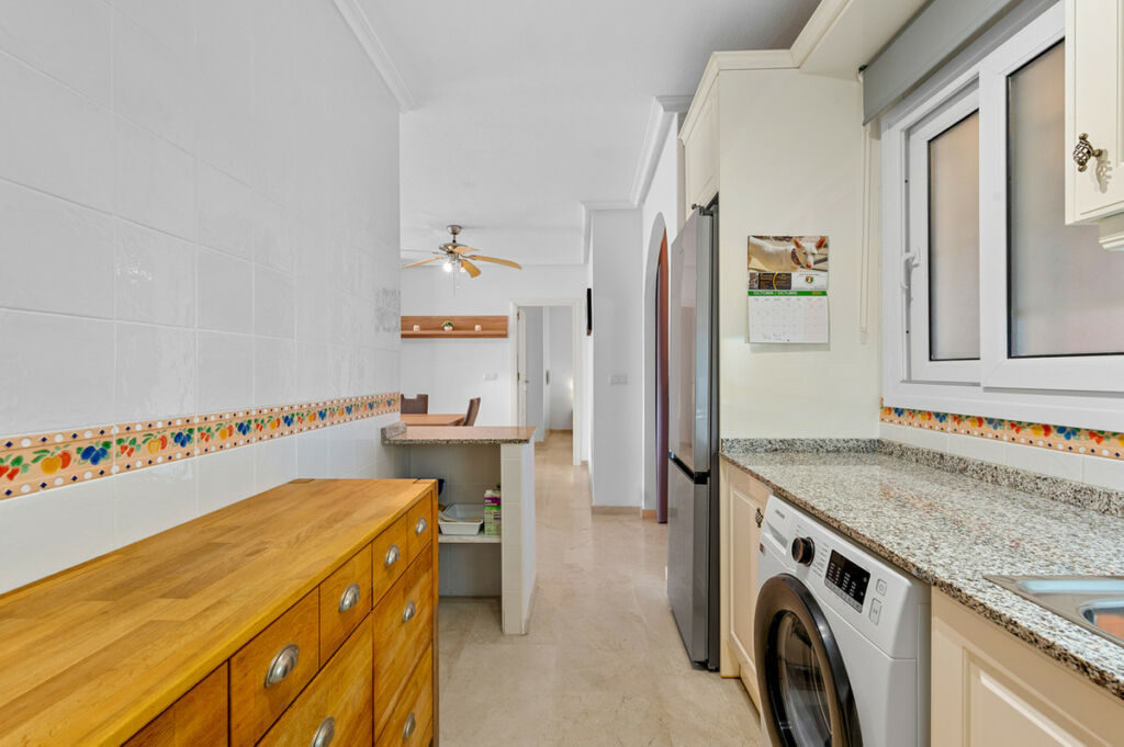 Middle Floor Apartment Playa Flamenca Alicante - Bild 14