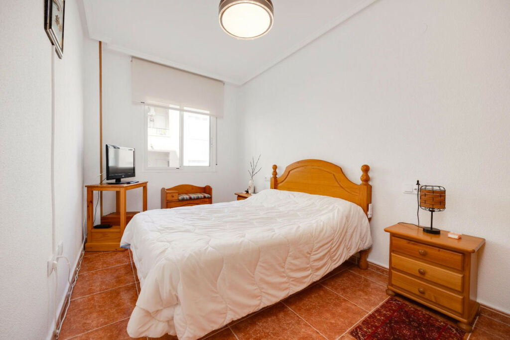 Middle Floor Apartment Guardamar del Segura Alicante - Bild 15