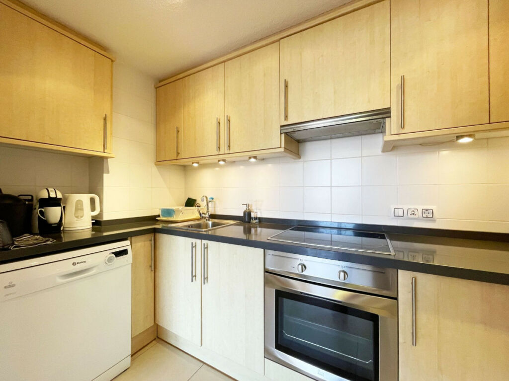 Middle Floor Apartment Calpe Alicante - image 15