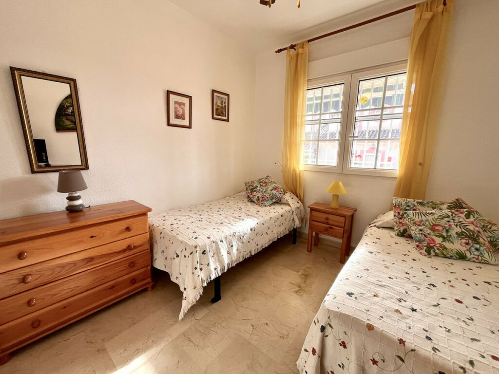 Ground Floor Apartment Los Altos Alicante - image 15
