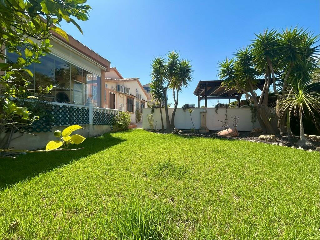 Detached Villa Cabo Roig Alicante - zdjęcie 16