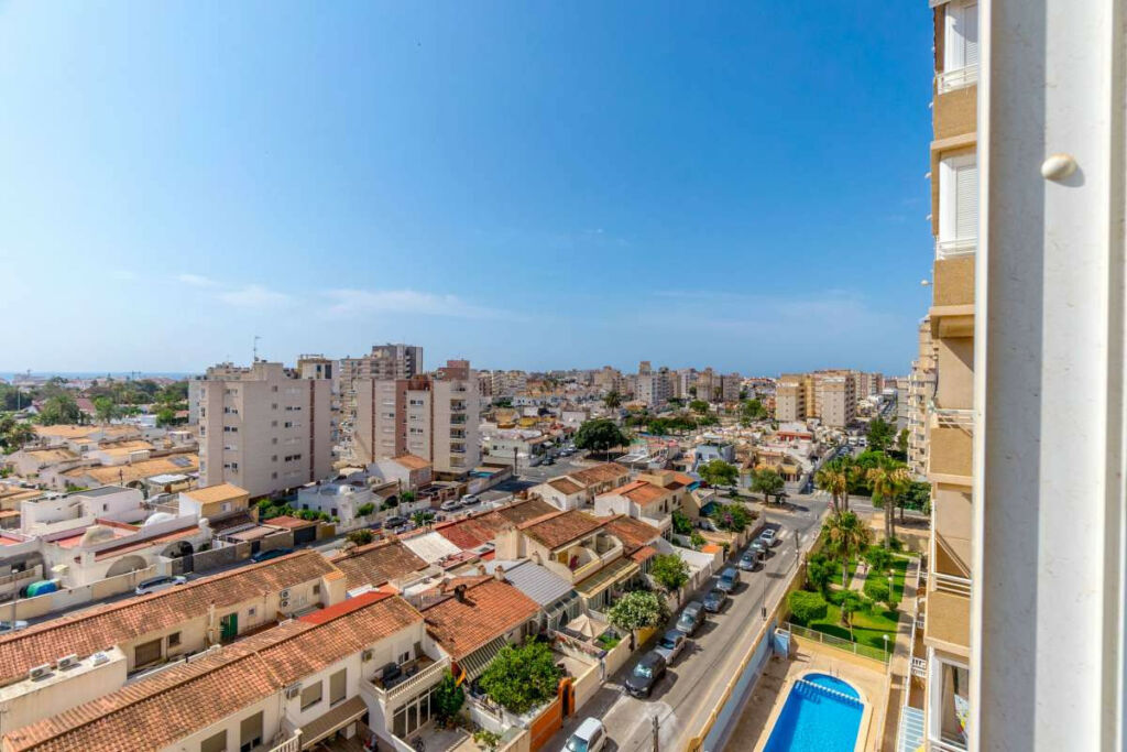 Middle Floor Apartment Torrevieja Alicante - zdjęcie 17