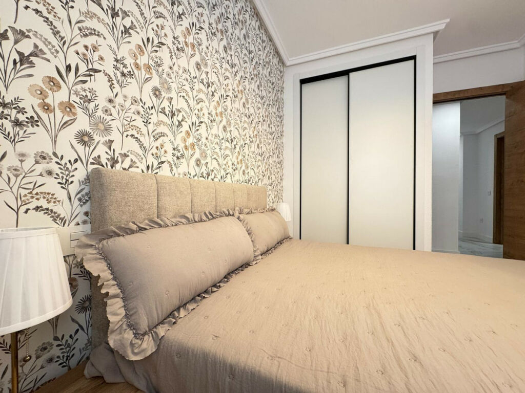 Middle Floor Apartment Torrevieja Alicante - Bild 16