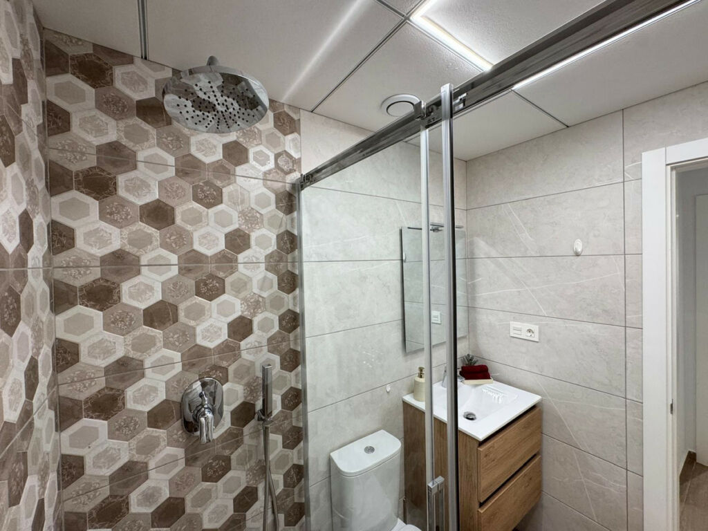 Middle Floor Apartment Torrevieja Alicante - Bild 16