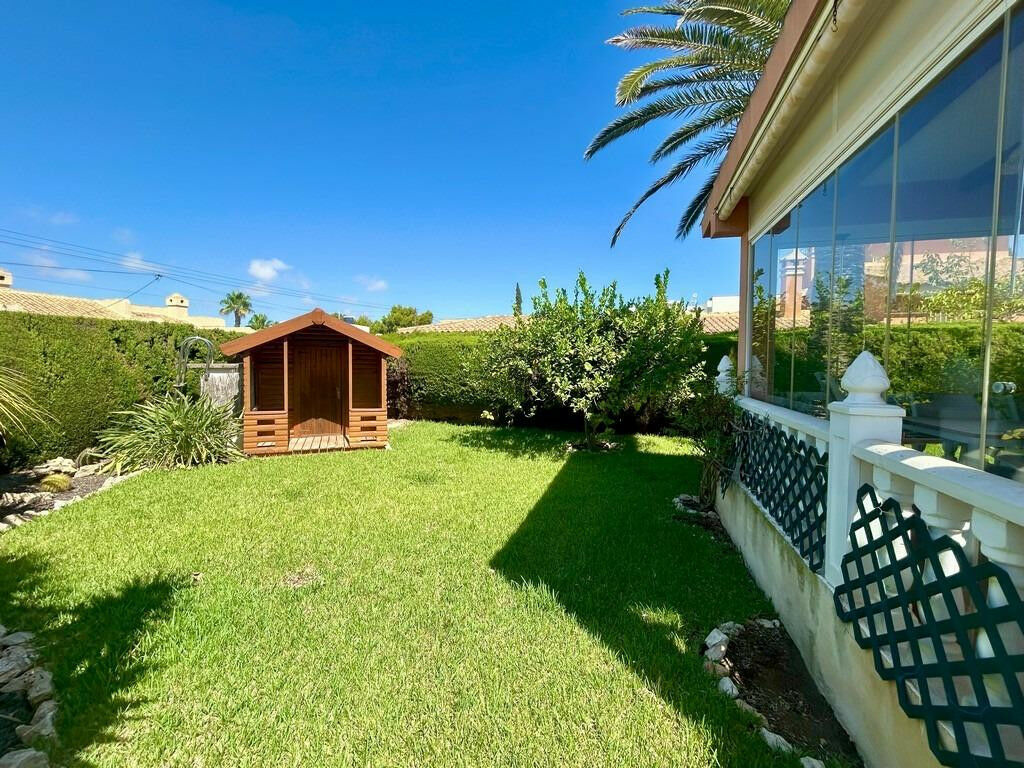 Detached Villa Cabo Roig Alicante - zdjęcie 17