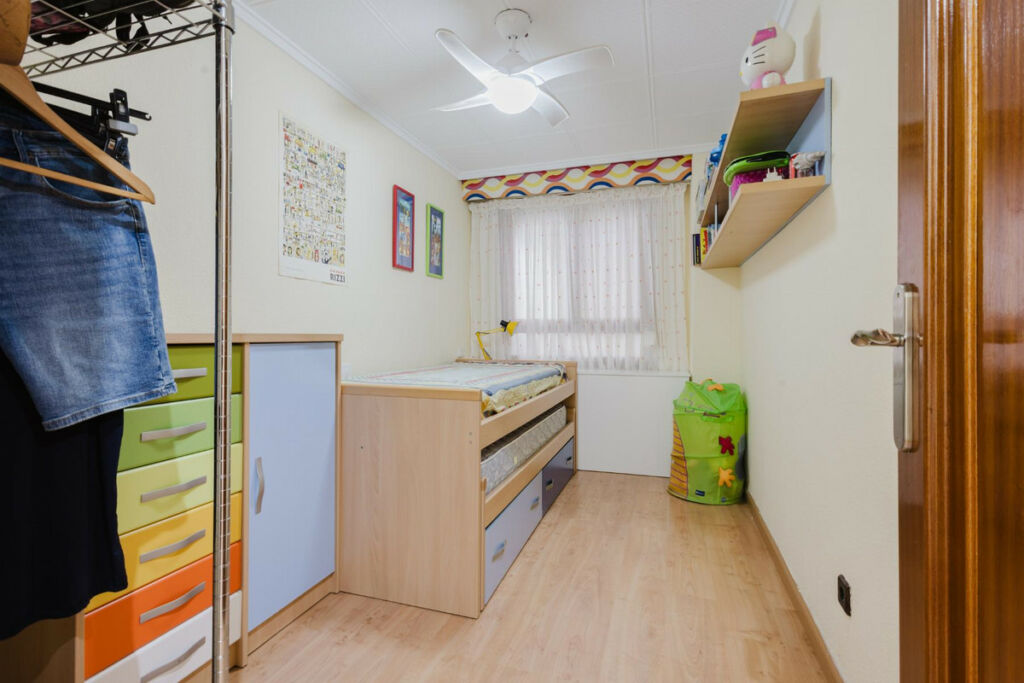 Middle Floor Apartment Torrevieja Alicante - zdjęcie 17