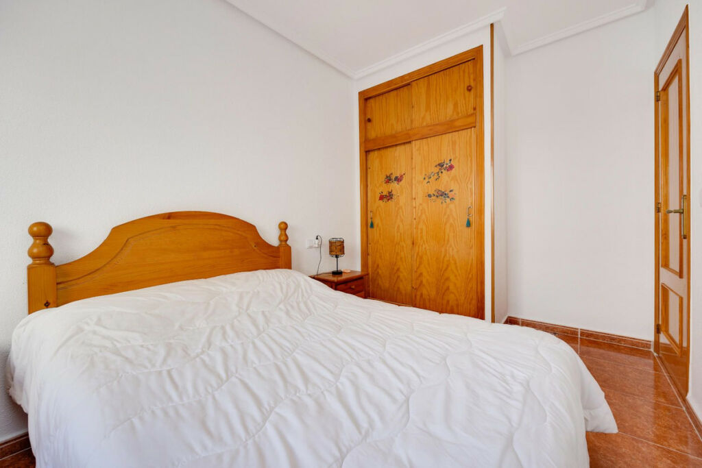 Middle Floor Apartment Guardamar del Segura Alicante - Bild 17
