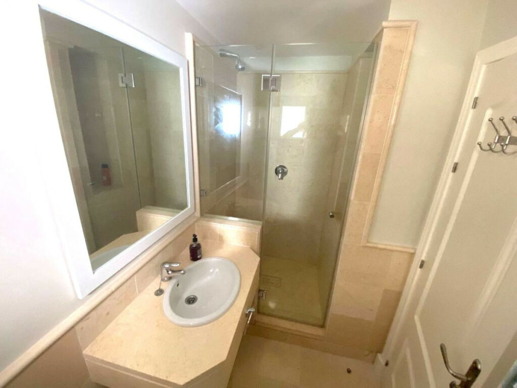 Penthouse Duplex Benahavís Málaga - image 17