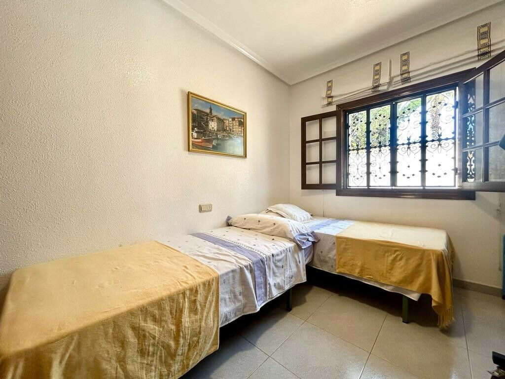 Detached Villa La Zenia Alicante - zdjęcie 17