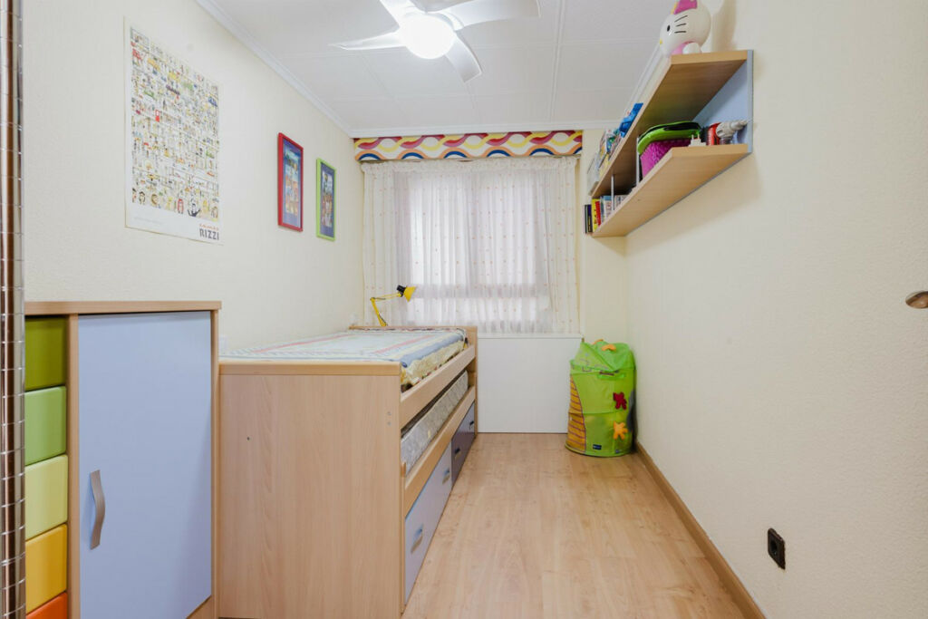 Middle Floor Apartment Torrevieja Alicante - zdjęcie 18