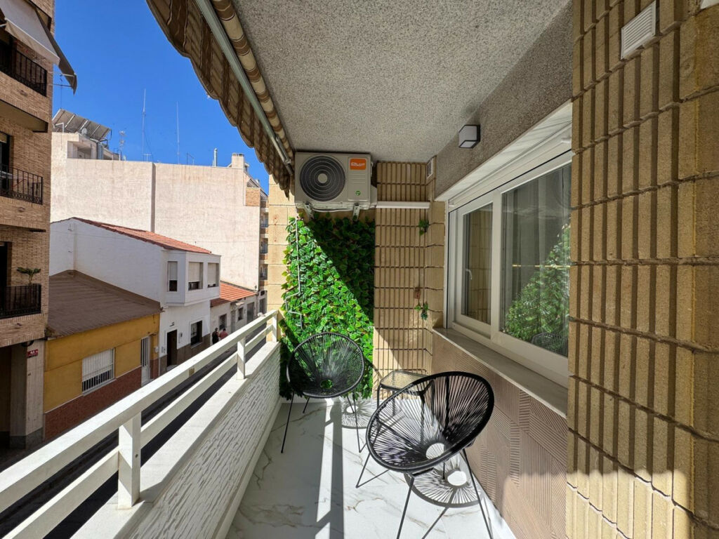 Middle Floor Apartment Torrevieja Alicante - Bild 19