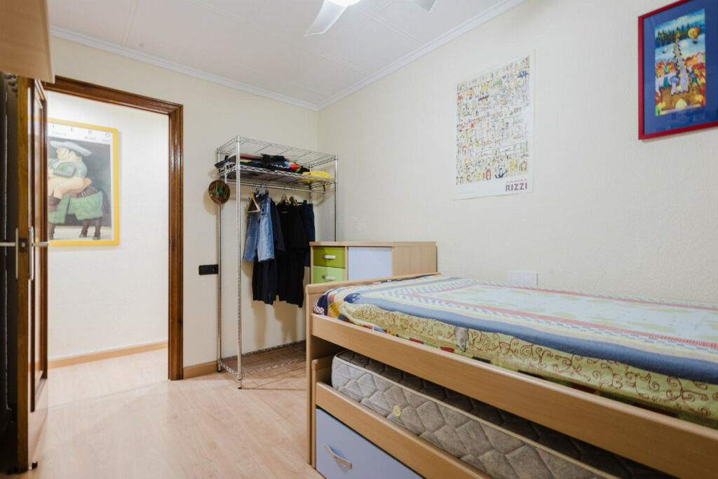 Middle Floor Apartment Torrevieja Alicante - zdjęcie 19