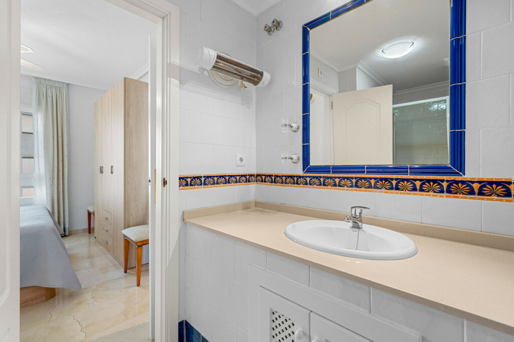 Middle Floor Apartment Playa Flamenca Alicante - Bild 19