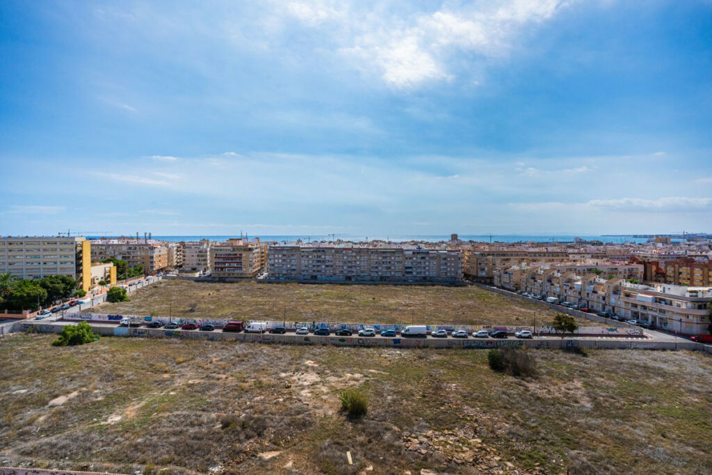 Middle Floor Apartment Torrevieja Alicante - Bild 19