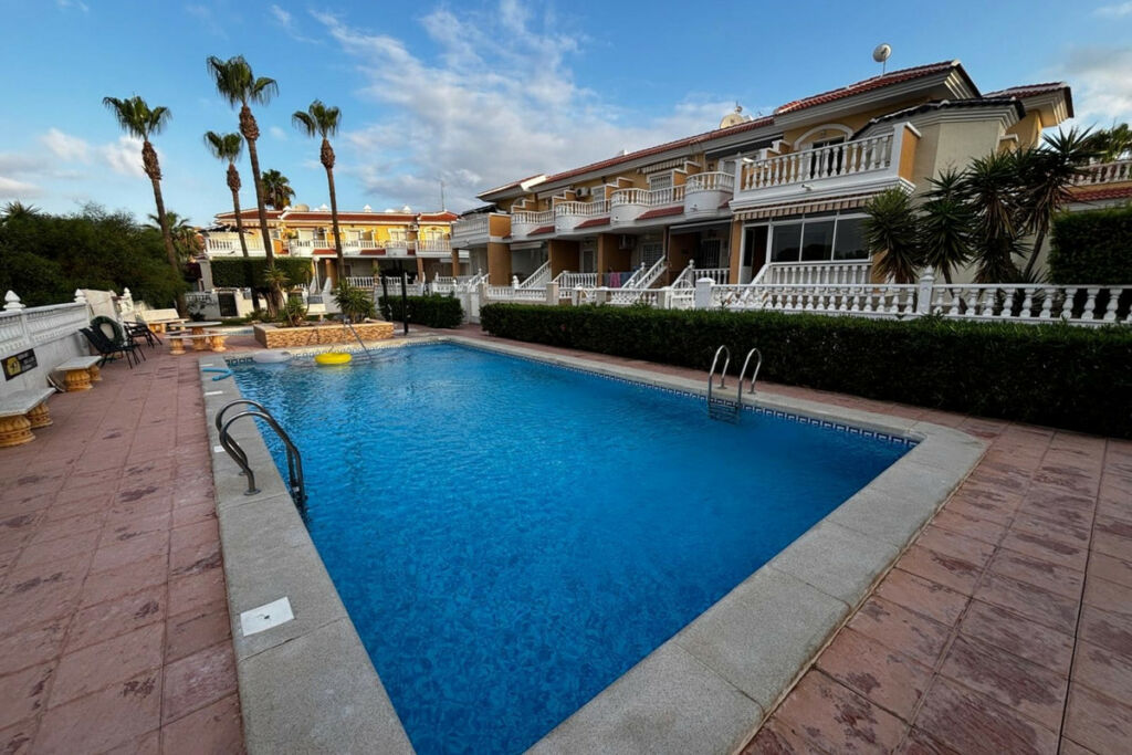 Semi-Detached House Dona Pepa Alicante - Bild 2
