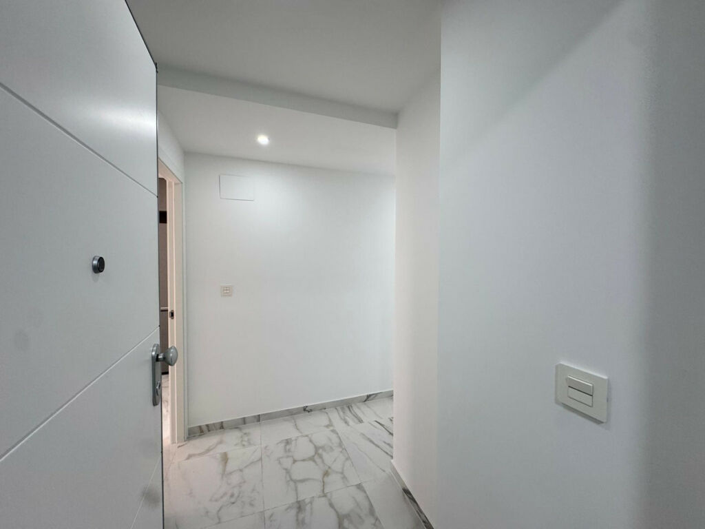 Middle Floor Apartment Torrevieja Alicante - Bild 2