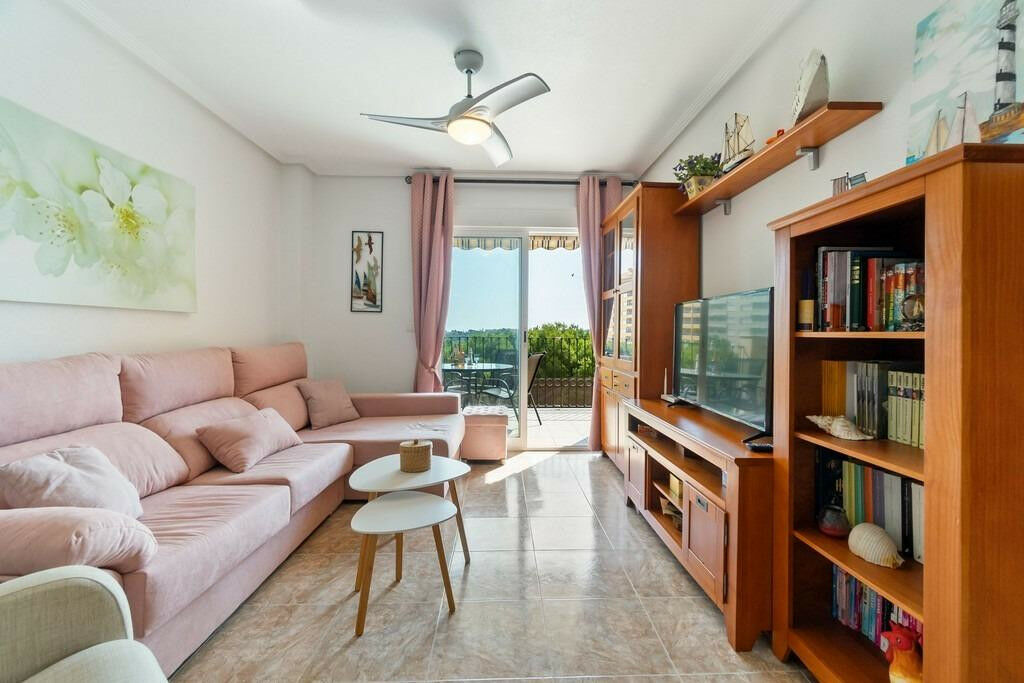 Middle Floor Apartment Campoamor Alicante - Bild 2