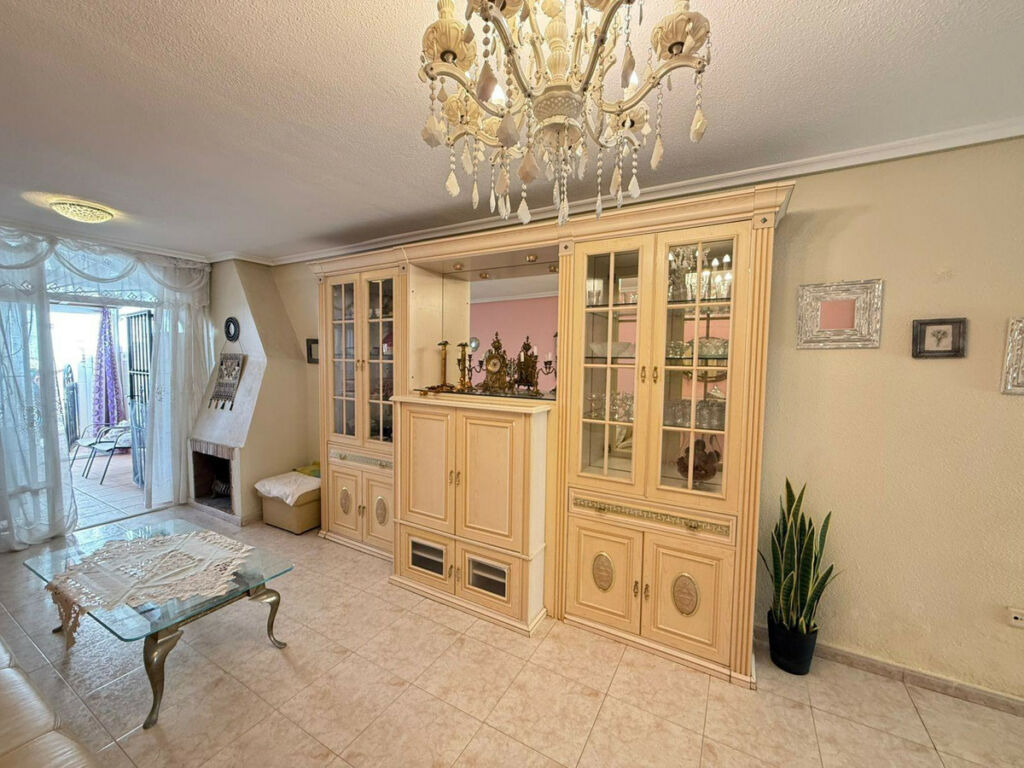 Townhouse Torrevieja Alicante - zdjęcie 2