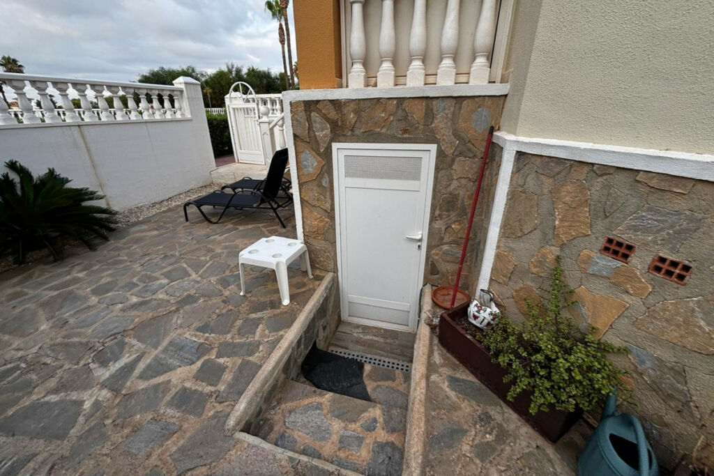 Semi-Detached House Dona Pepa Alicante - Bild 20