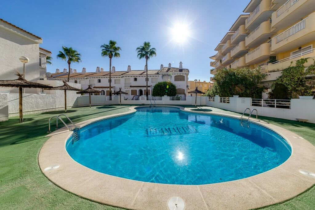 Middle Floor Apartment Campoamor Alicante - Bild 20