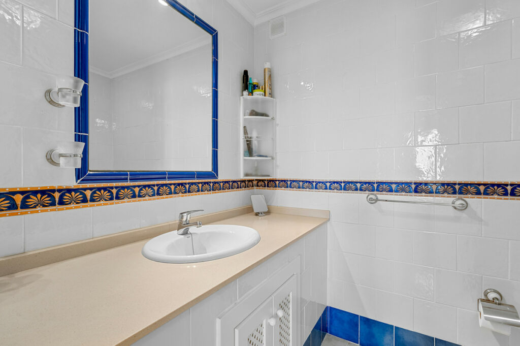 Middle Floor Apartment Playa Flamenca Alicante - Bild 20