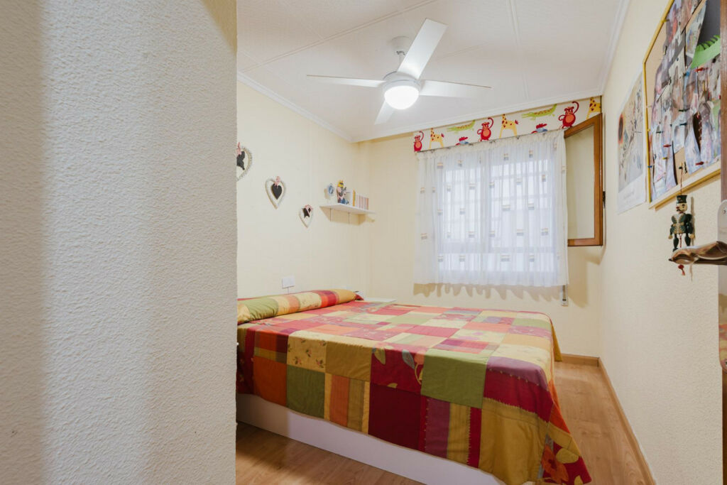 Middle Floor Apartment Torrevieja Alicante - zdjęcie 20