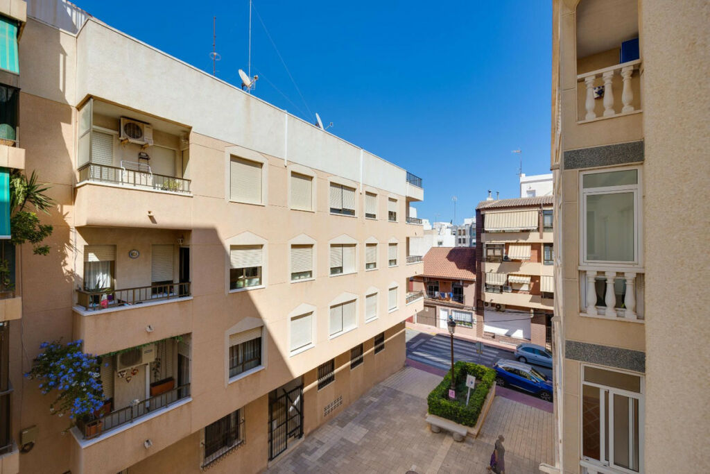 Middle Floor Apartment Guardamar del Segura Alicante - Bild 21