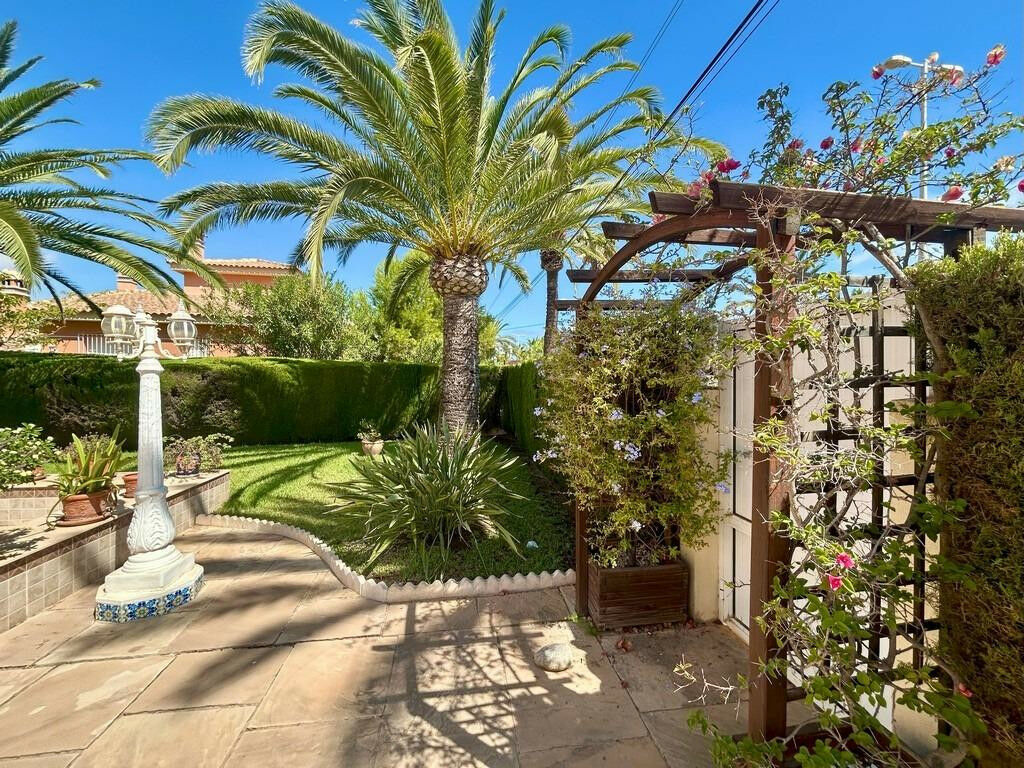 Detached Villa Cabo Roig Alicante - zdjęcie 21