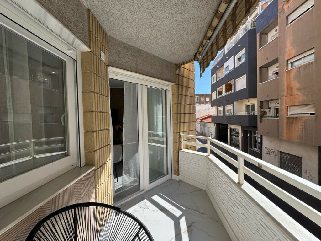Middle Floor Apartment Torrevieja Alicante - Bild 22