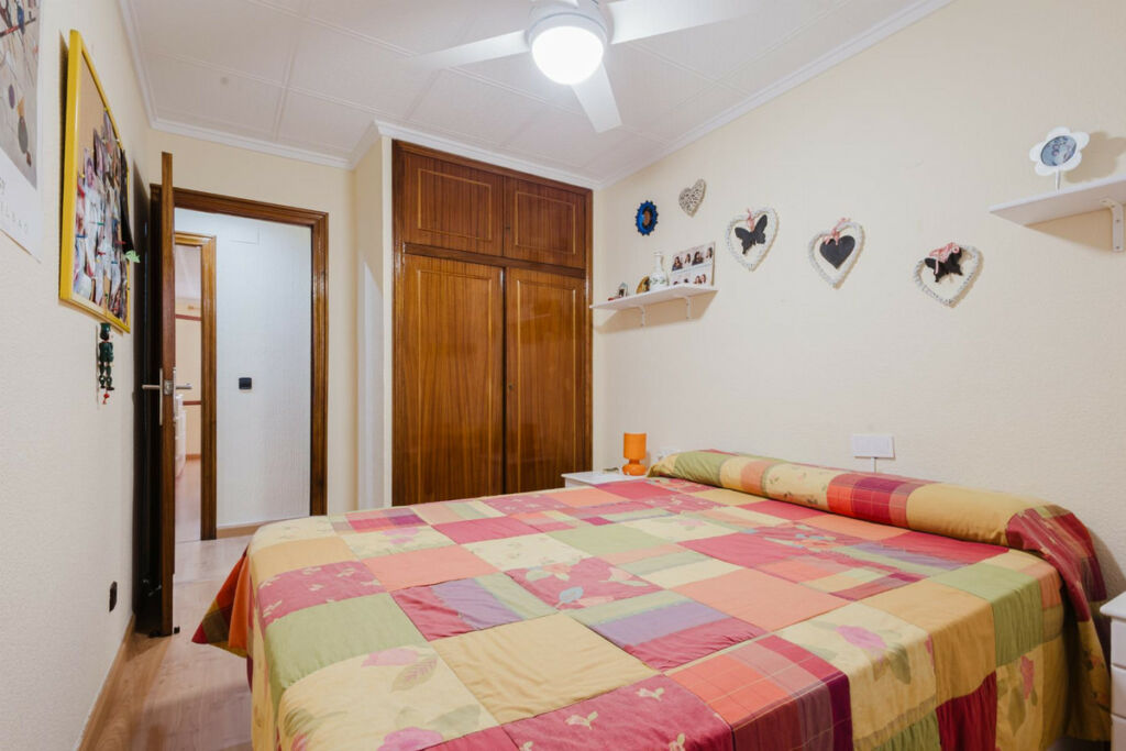 Middle Floor Apartment Torrevieja Alicante - zdjęcie 22