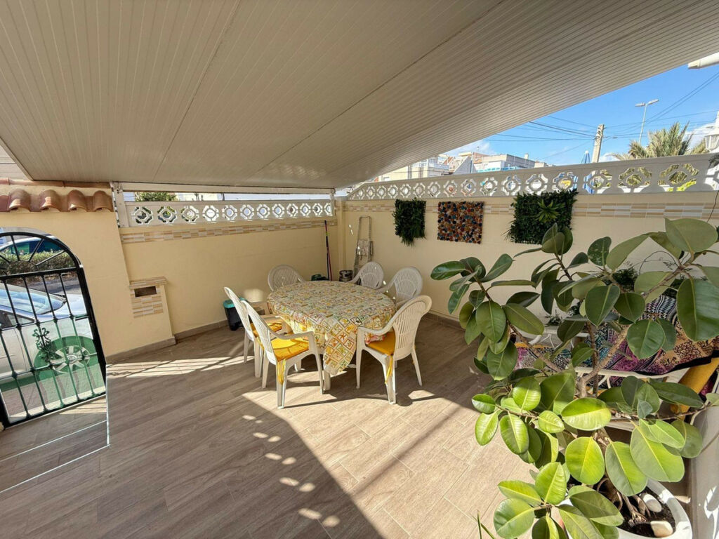 Townhouse Torrevieja Alicante - zdjęcie 23