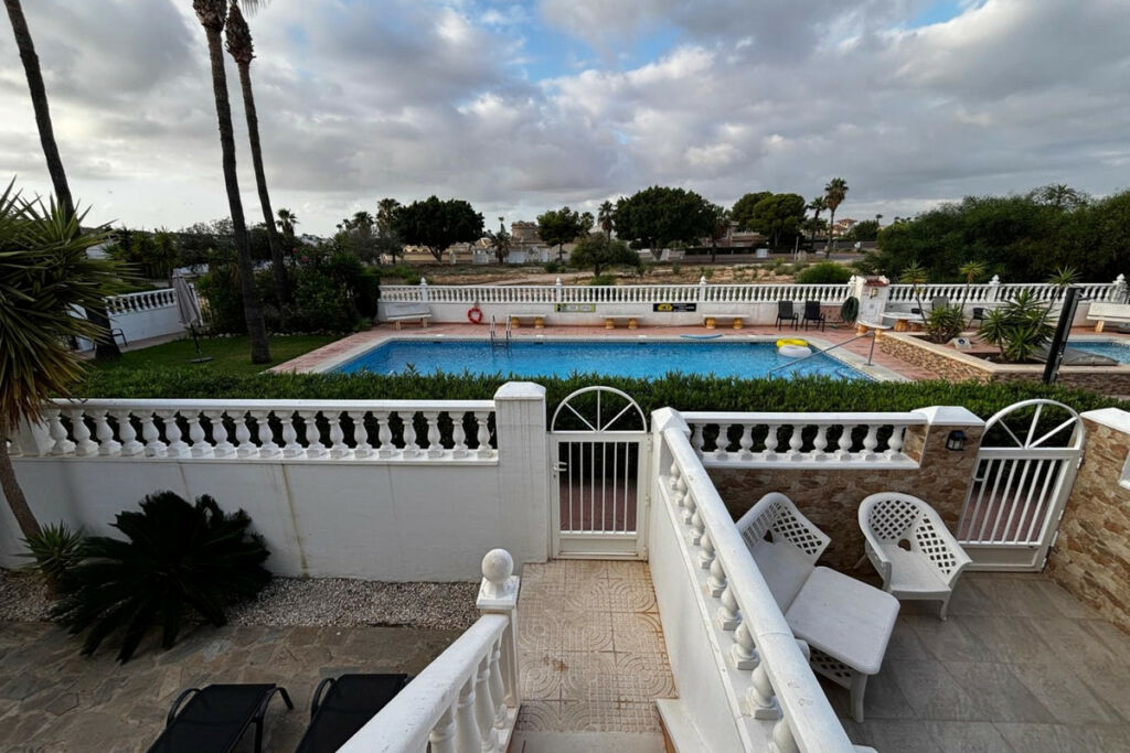 Semi-Detached House Dona Pepa Alicante - Bild 24