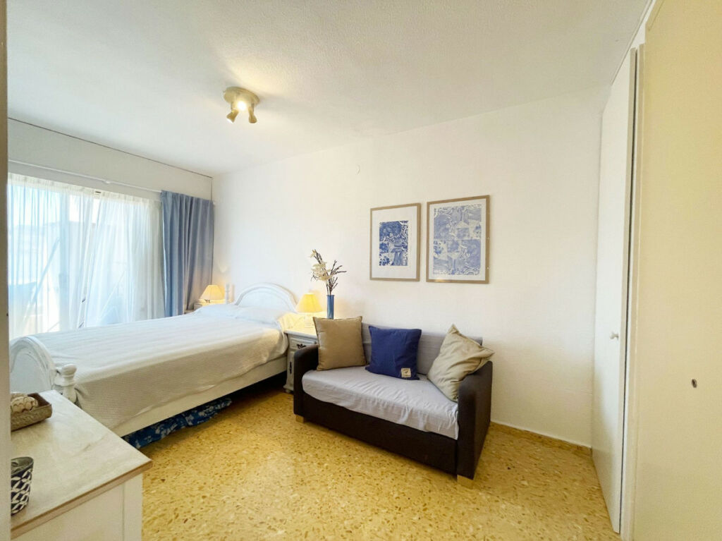 Middle Floor Apartment Calpe Alicante - image 26