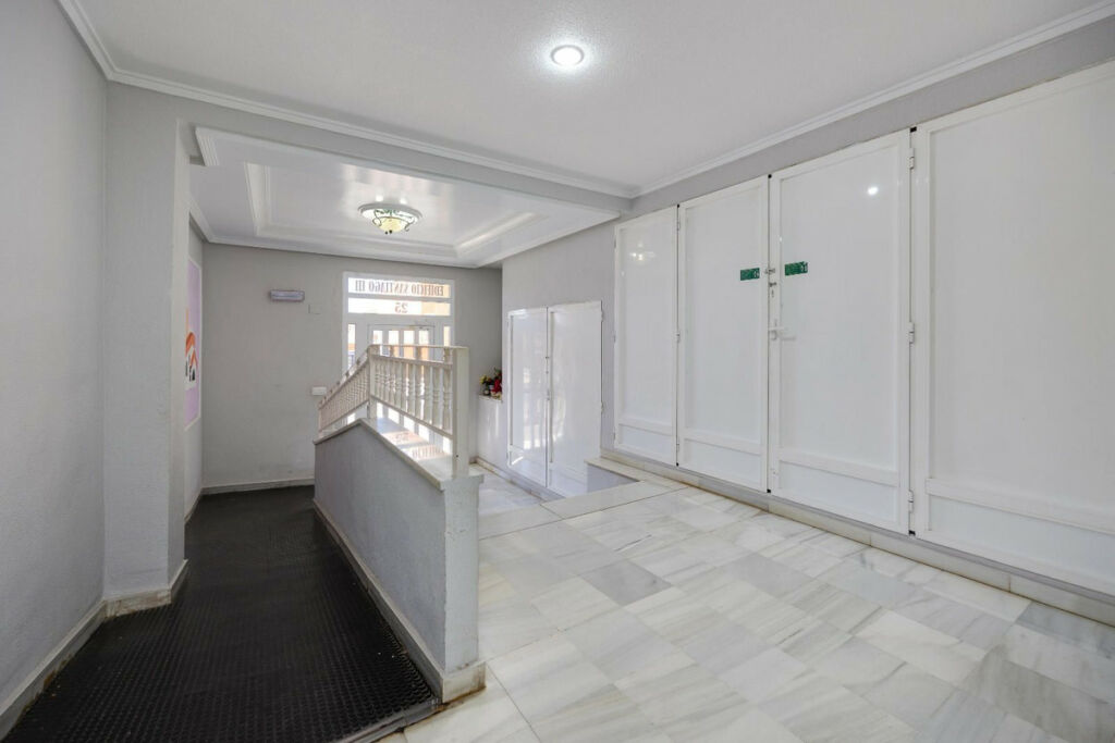 Middle Floor Apartment Guardamar del Segura Alicante - Bild 28