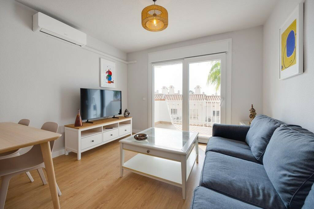 Middle Floor Apartment Campoamor Alicante - Bild 3