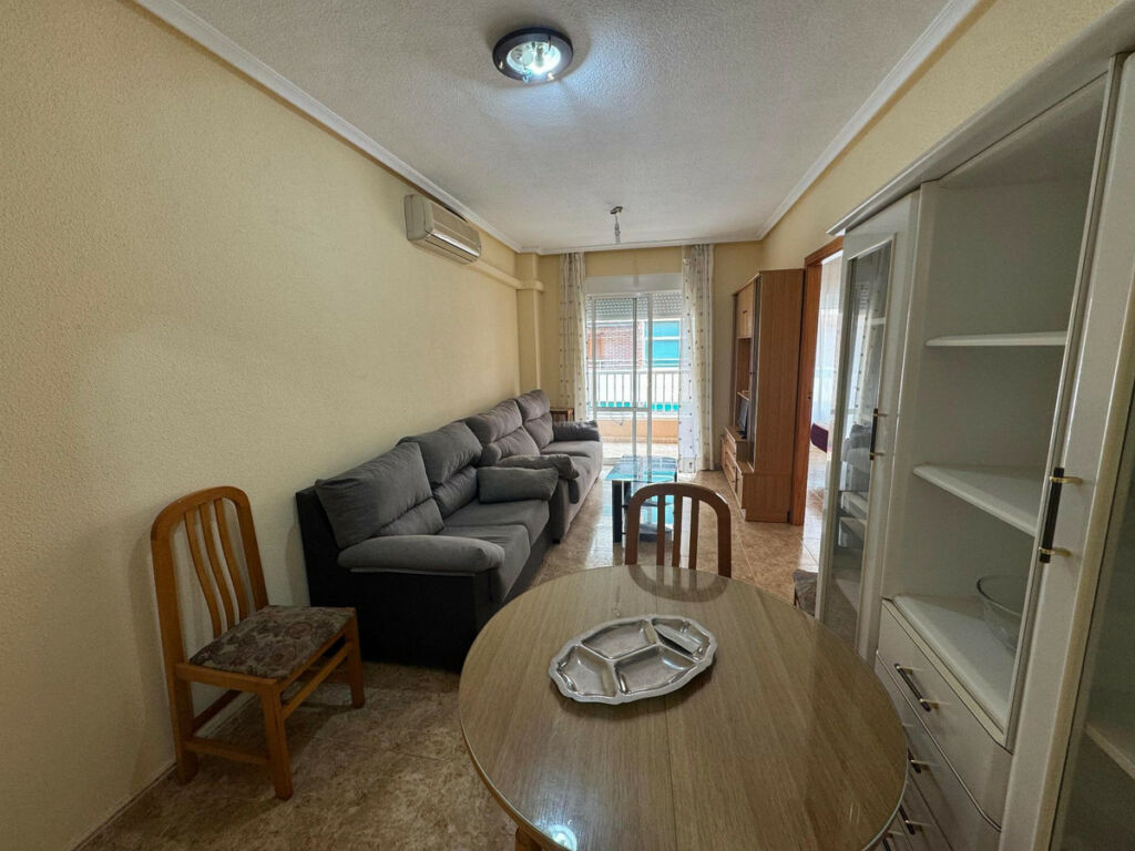 Middle Floor Apartment Torrevieja Alicante - zdjęcie 3