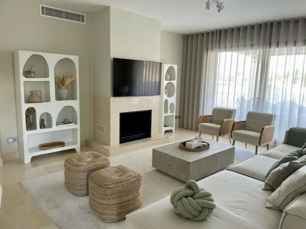 Penthouse Duplex Benahavís Málaga - image 3