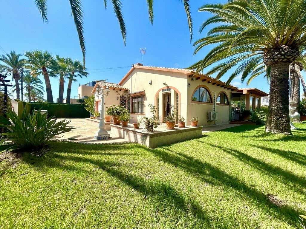 Detached Villa Cabo Roig Alicante - zdjęcie 3